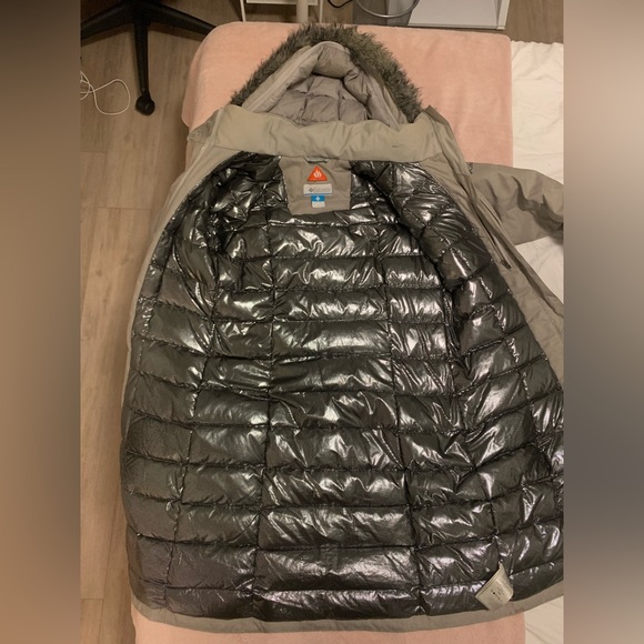 Columbia Long Down Jacket (Size Small) - Picture 3 of 5